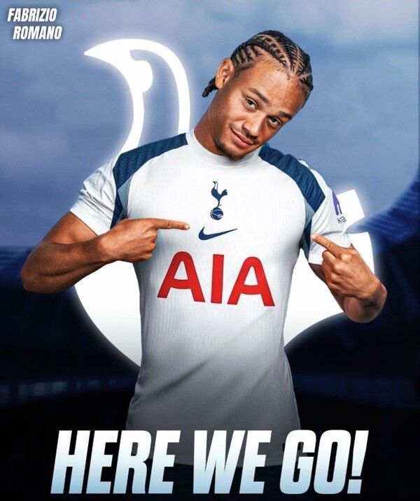 토트넘 홋스퍼 이적이 임박한 라이프치히 사비 시몬스. /사진=파브리시오 로마노