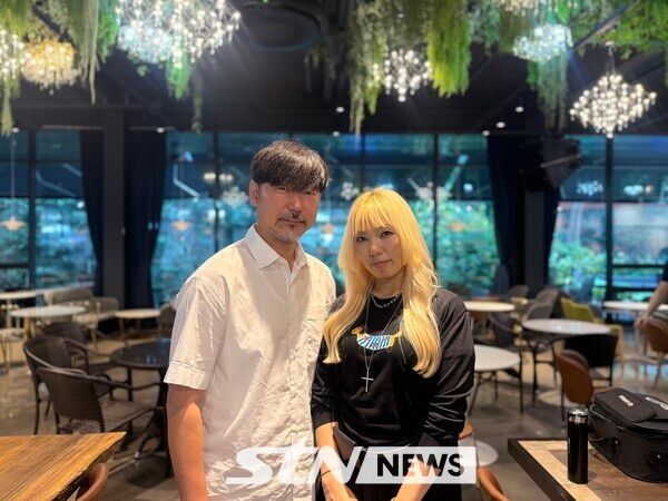 30일 용인 스프링사운즈에서 열린 ‘인디뮤지션 발굴 콘테스트(Indie Musician Discovery Contest)’ 결선 심사위원으로 참석한 이현영(오른쪽). /사진(용인)=강의택 기자