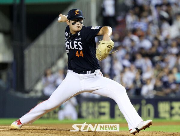 KT 위즈와의 8월초 주중 시리즈에서 난조를 보인 한화 이글스 마무리 김서현. /사진=뉴시스