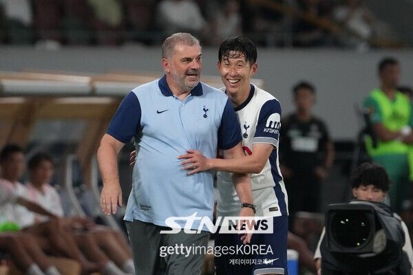 토트넘 홋스퍼에서 함께했던 엔제 포스테코글루와 손흥민. /사진=게티이미지코리아
