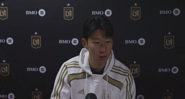 로스엔젤레스FC(LAFC)는 18일(한국시간) 미국 솔트레이크 시티에 위치한 아메리카 퍼스트 필드에서 레알 솔트레이크와의 2025시즌 미국 메이저리그사커(MLS) 서부 컨퍼런스 정규 리그 경기에서 4-1로 승리 후 손흥민이 공식 기자회견에 참석했다. /사진=로스엔젤레스FC(LAFC)