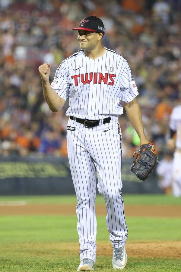 LG 트윈스 투수 요니 치리노스. /사진=요니 치리노스