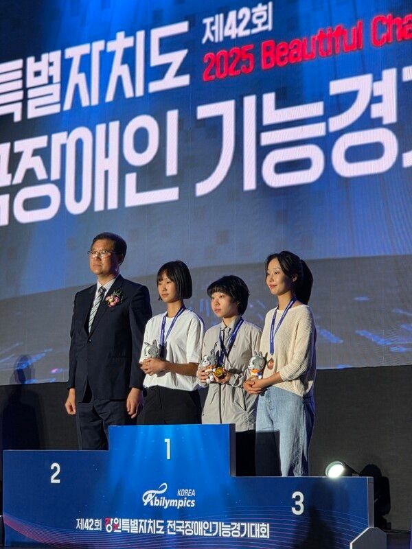 넷마블 자회사 조인핸즈네트워크 소속 최연지 바리스타가 ‘제42회 전국장애인기능경기대회’에서 금메달을 차지했다. /사진=넷마블