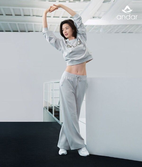 배우 전지현. /사진=전지현 SNS