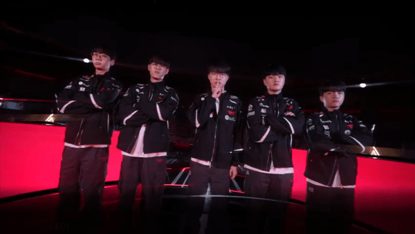 31일 종로구 치지직 롤파크에서 '2026 LCK컵' 3주 차 슈퍼위크 토요일 경기 1세트 T1과 DK(디플러스 기아) T1이 1승으로 기선 제압. (▲T1&DK(디플러스 기아) =1:0). /사진=네이버 치지직 라이브영상 캡처