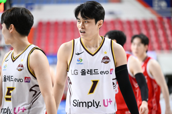 22일 창원 LG가 울산 동천체육관에서 열린 2026-2027 KCC 프로농구 정규리그 원정 경기에서 울산 현대모비스에 88-83으로 승리했다.(▲창원 LG 세이커스 유기상 야투4/10, 3점슛3/8, 자유투8/9, 총득점19, 리바운드1, 턴오버1, 개인반칙2). /사진=LG 세이커스
