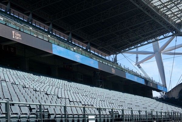 전주월드컵경기장 LED 리본 디스플레이 보드 도입. /사진=전북현대