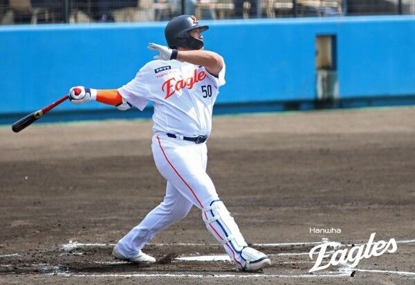 강백호가 지난 21일 일본 오키나와현 가네다구장에서 열린 WBC 대표팀 경기 중 타석에 나섰다. /사진=한화 이글스&nbsp;