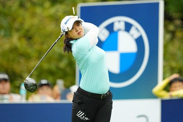 지난해 10월 전남 해남군 파인비치 골프링크스(파72)에서 열린 미국여자프로골프(LPGA) 투어 BMW 레이디스 챔피언십(총상금 230만 달러) 2라운드에 출전한 김세영이 티샷을 날리고 있다. /사진=BMW 레이디스 챔피언십 대회 조직위원회