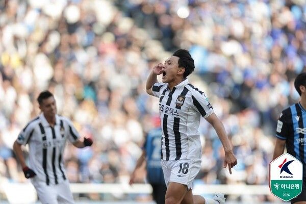 환호하는 FC서울 조영욱. /사진=한국프로축구연맹