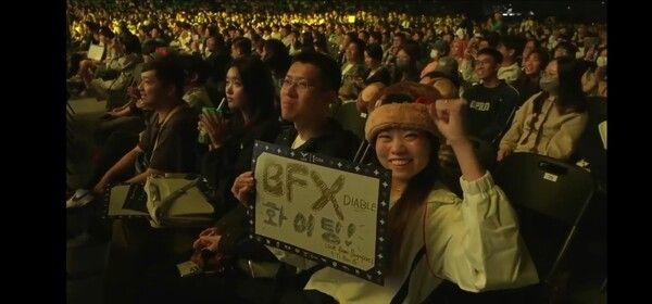 28일 홍콩 카이탁 아레나에서 열린 '2026 LCK컵' 대회 최종 결승 진출전 3세트에서 BNK 피어엑스가 디플러스 기아를 3대 0으로 완파했다. (▲BNK 피어엑스 & DK=3:0). /사진=네이버 치지직 라이브영상 캡처