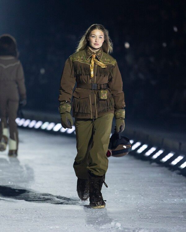 산에서 비롯된 철학을 공유하는 몽클레르와 아스펜의 만남은 이번 컬렉션을 통해 더욱 상징적 의미를 더했다. /사진= 몽클레르