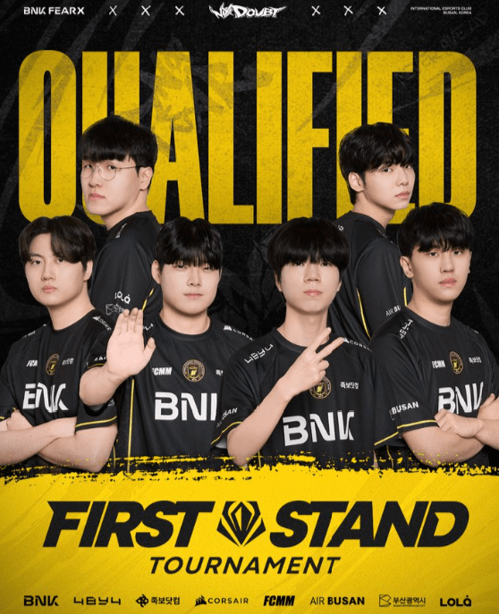 창단 3,346일. 하위 리그를 전전하던 팀은 홍콩에서 가장 뜨거운 이름이 됐다. BNK 피어엑스(BFX)가 디플러스 기아(DK)를 3-0으로 완파하고 LCK컵 결승에 오르며 브라질 퍼스트 스탠드 토너먼트(FST) 진출권까지 거머쥐었다. 국제 오프라인 무대는 창단 이후 처음이다.(▲BNK피어엑스 브라질 퍼스트 스탠드 토너먼트(FST) 진출권 획득). /사진=SNS캡처