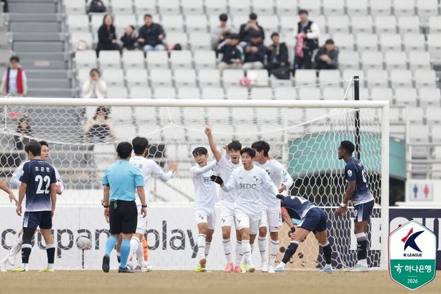 부산아이파크 선수단. /사진=한국프로축구연맹