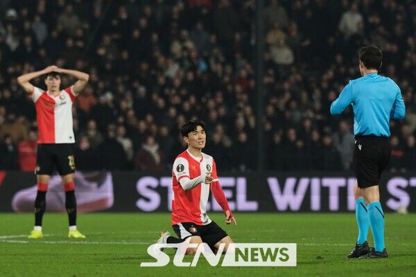 페예노르트 미드필더 황인범. /사진=뉴시스(AP)