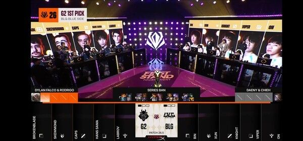 BLG가 정글 주도권을 완벽히 장악하며 G2를 압도, 시리즈를 2-1로 뒤집고 우승까지 단 한 세트만을 남겨두며 결승 무대를 사실상 지배했다. /사진=라이브영상 캡처