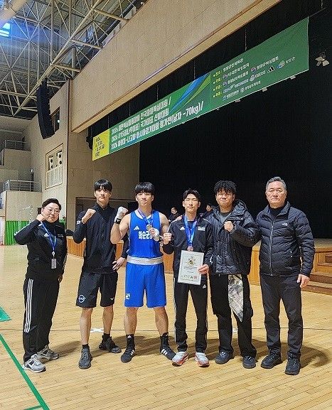 화순군청 복싱부 단체 모습/사진=화순군 제공