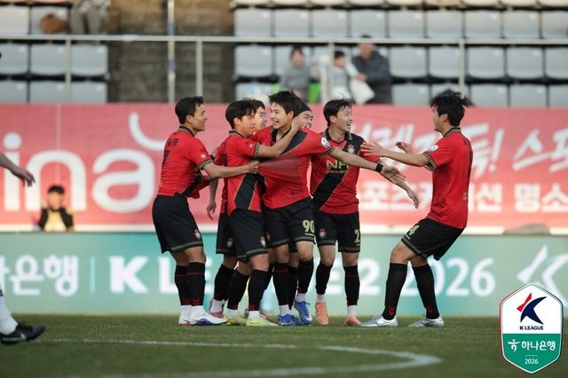 경남FC 선수단. /사진=한국프로축구연맹