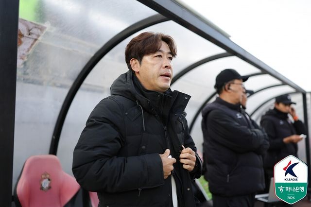 경남FC 배성재 감독. /사진=경남FC