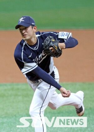 고영표가 국가대표로 역투하고 있다. /사진=뉴시스