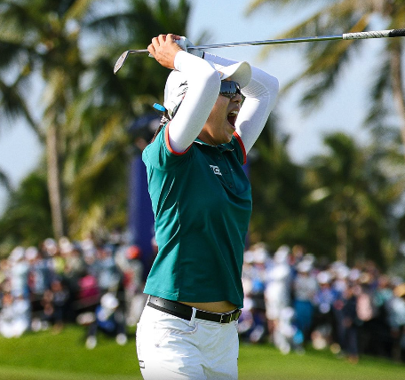 8일 이미향이 중국 하이난성 젠레이크 블루베이 골프코스(파72·6,712야드)에서 열린 블루베이 LPGA(총상금 260만 달러) 최종 4라운드에서 버디 5개와 보기 2개, 더블 보기 2개를 묶어 1오버파 73타를 쳤다. /사진=이미향 SNS캡처