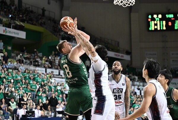 원주 DB 헨리 엘런슨. /사진=KBL