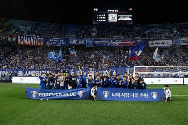 수원삼성 레전드 팀 선수단. /사진=슛포러브