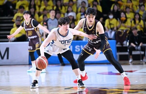 돌파하는 고양 소노 이정현. /사진=KBL