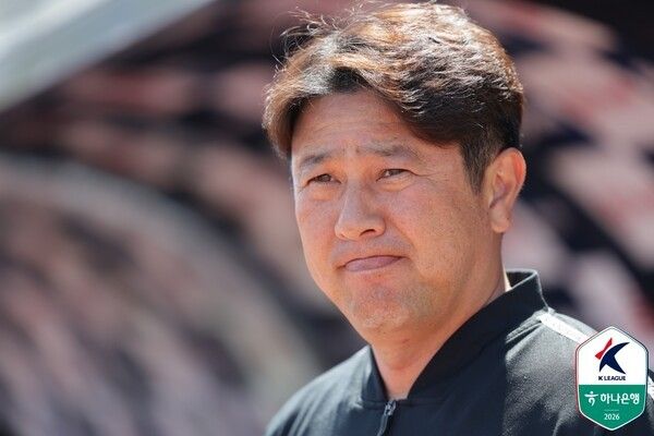 서울이랜드FC&nbsp;김도균 감독. /사진=한국프로축구연맹