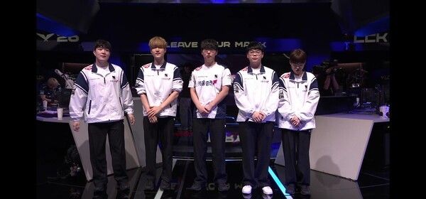 9일 서울 종로구 치지직 롤파크에서 열린 '2026 리그 오브 레전드 챔피언스 코리아' 정규 시즌 1경기 3세트, 2:1로 키움 DRX가 승리를 가져갔습니다. (▲한진 브리온 & 키움 DRX : 1:2). /사진=네이버 치지직 라이브영상 캡처