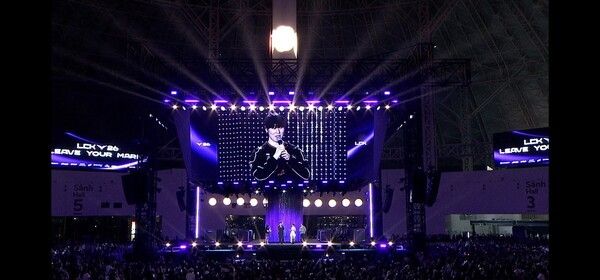 10일 베트남 하노이 베트남 전시센터에서 열린 ‘2026 리그 오브 레전드 챔피언스 코리아(LCK)’ 로드쇼 경기 3세트에서 한화생명e스포츠가 난타전 끝에 키움 DRX를 세트스코어 2대1로 꺾고 베트남 원정을 승리로 마무리했다. (▲키움DRX & HLE=1:2)./사진=네이버 치지직 라이브영상 캡처