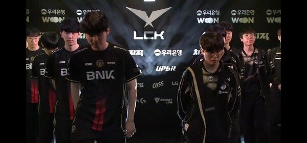 14일 서울 종로구 롤파크 LCK아레나에서 열린 2026 LCK 정규시즌 1라운드 1경기 1세트에서 젠지가 BNK 피어엑스를 꺾고 먼저 웃었다. (▲GEN & BNK=1:0). /사진=네이버 치지직 라이브영상 캡처