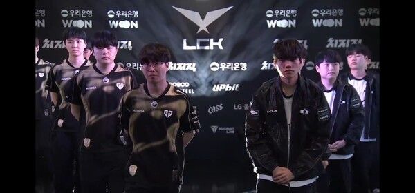 2일 서울 종로구 치지직 롤파크에서 열린 ‘2026 리그 오브 레전드 챔피언스 코리아(LCK)’ 정규 시즌 1라운드 경기 1세트에서 젠지가 1승을 올리며 승리를 위해 달려가고 있다. (▲GEN & DK=1:0)./사진=네이버 치지직 라이브영상 캡처