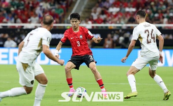 체코전에서 맹활약한 홍명보호 DF 이기혁(강원FC) /사진=뉴시스