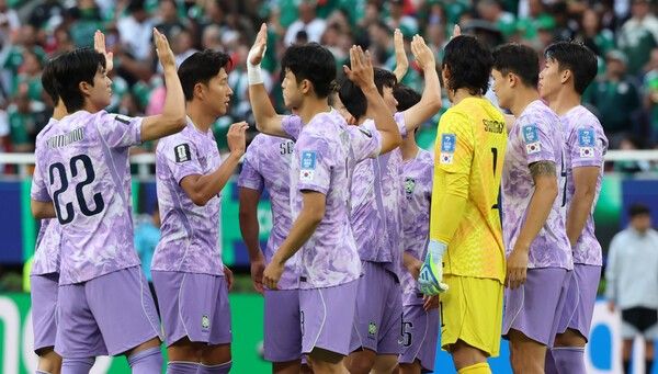 19일(한국시간) 북중미 월드컵 축구국가대표팀이 멕시코 과달라하라 인근 사포판의 아크론 스타디움에서 열린 2026 북중미 월드컵 조별리그 A조 2차전 멕시코와 경기에서 0-1로 패했다. /사진=뉴시스