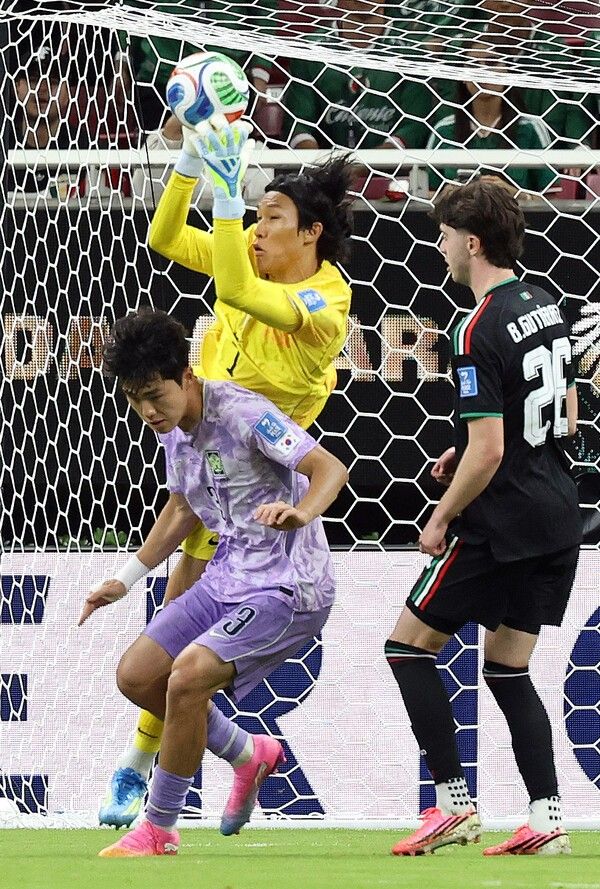 19일(한국시간) 북중미 월드컵 축구국가대표팀이 멕시코 과달라하라 인근 사포판의 아크론 스타디움에서 열린 2026 북중미 월드컵 조별리그 A조 2차전 멕시코와 경기에서 0-1로 패했다. /사진=뉴시스