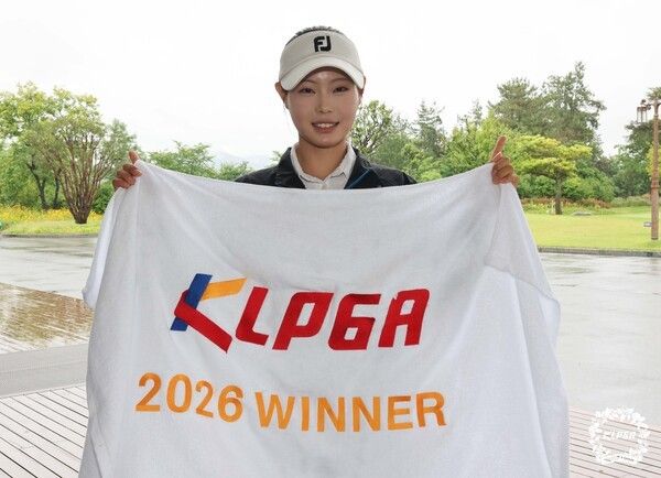 2일 전라남도 강진군 다산베아채 골프앤리조트에서 열린 ‘KLPGA 2026 다산베아채 골프앤리조트 점프투어 with SBS골프 7차전’. 지연아(19)가 1라운드 7언더파 65타 단독 선두 성적을 앞세워 생애 첫 점프투어 우승을 차지했다. /사진=KLPGA