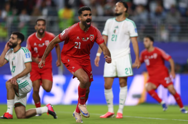 알제리가 FIFA 월드컵 2026 조별리그 J조 2차전에서 요르단을 상대로 후반전에만 두 골을 몰아치며 짜릿한 역전승을 거뒀다./사진=FIFA