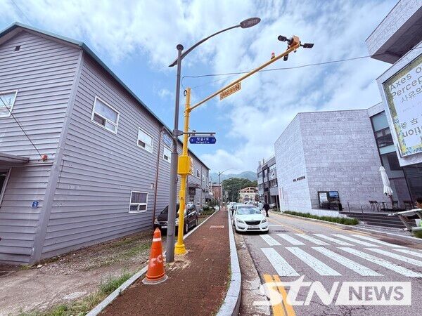 과천동 여성안심귀갓길에 설치된 CCTV. /사진=과천시