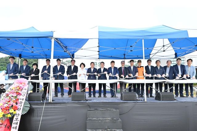 대구 군위군의 전통과 역사를 담은 대표 향토문화축제 ‘제8회 군위 장군 단오축제’ 개회식/사진=군위군