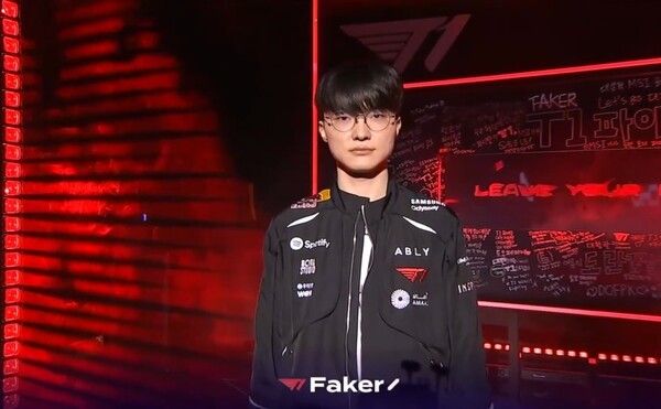 오는 28일 2026 미드 시즌 인비테이셔널(MSI)이 막을 올리는 가운데 LCK 대표 T1이 북미(LCS) 대표 팀 리퀴드와 플레이-인 스테이지 첫 경기를 치른다.(▲T1_faker 이상혁). /사진=네이버 치지직 라이브영상 캡처