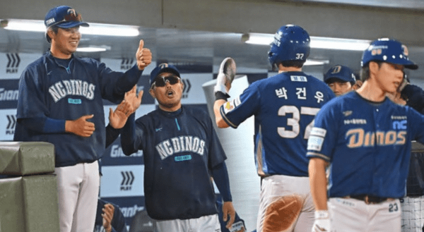 프로야구 NC 다이노스가 홈런 4방을 앞세워 키움 히어로즈를 완파하고 주말 3연전을 위닝시리즈로 마무리했다./사진=KBO
