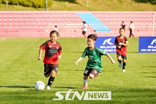 리얼 축구 예능 콘텐츠 '강인한 슛팅스타'. /사진=메이콘텐츠&nbsp;