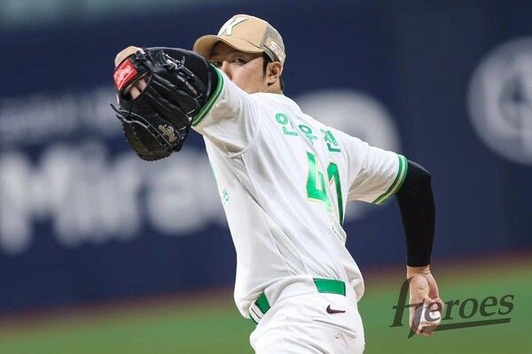 30일 키움이 서울 고척스카이돔에서 열린 2026 신한 SOL KBO리그 LG와 홈경기에서 6-0으로 이겼다.(▲키움 선발투수 안우진(승), 5.2이닝 95구 1피안타 11탈삼진 3볼넷). /사진=키움 히어로즈