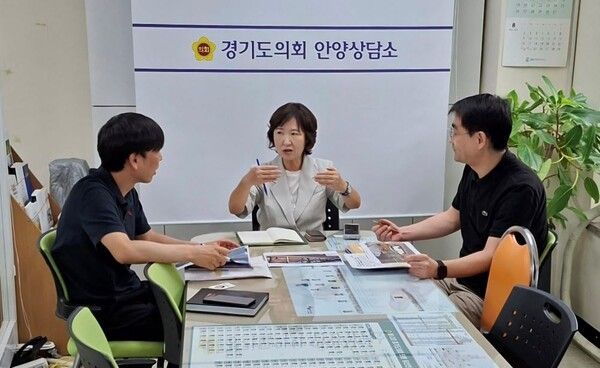 /사진=최경순 경기도의원(가운데)