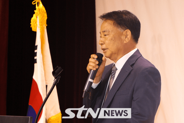 축사하는 전원기 인수위원장. /사진=검단구출입연합기자단