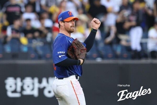 26일 한화가 대전 한화생명볼파크에서 열린 2026 신한 SOL KBO리그 LG와의 주말 3연전 마지막 경기에서 14-4로 크게 이겼다.(▲한화 선발투수 짐머맨, 4이닝 57구 3피안타 1탈삼진 2볼넷). /사진=한화 이글스