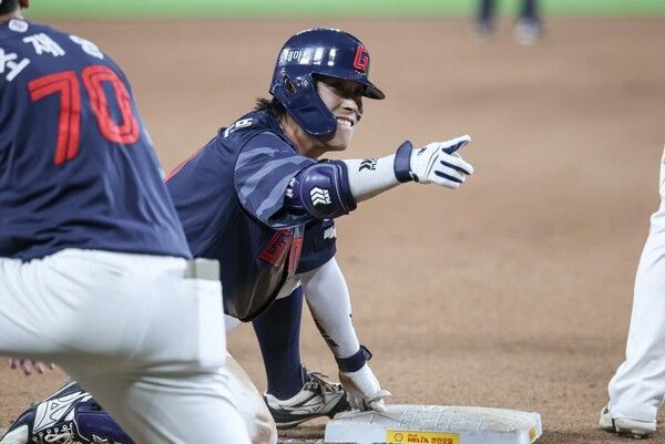 28일 롯데가 대전 한화생명 볼파크에서 열린 2026 신한 SOL KBO리그 원정경기에서 한화를 9-3으로 꺾었다.(▲롯데 황성빈 6타수 4안타 2득점 2타점). /사진=롯데 자이언츠