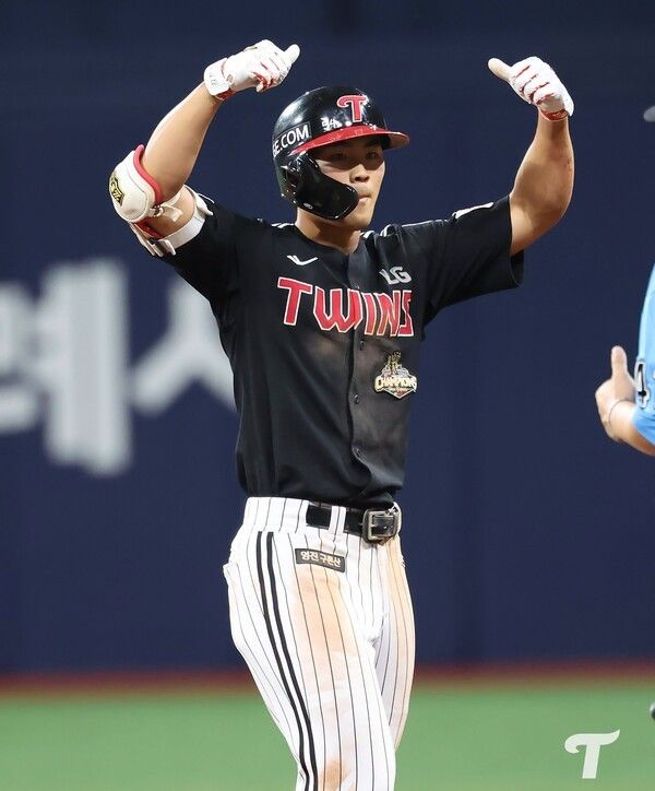 2일 LG가 서울 고척스카이돔에서 열린 2026 신한 SOL KBO리그 정규시즌 키움과 원정 경기에서 7-5로 승리했다. (▲LG 이영빈, 4타수 2안타 1득점 1타점 1삼진). /사진=LG 트윈스