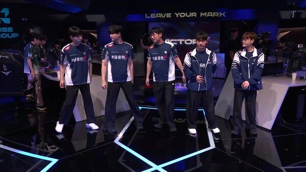 31일 서울 종로구 롤파크에서 열린 '2026 리그 오브 레전드 챔피언스 코리아(LCK)' 정규시즌 3라운드 2경기 마지막 3세트에서 키움 DRX가 한진 브리온을 꺾고 세트스코어 2-1 승리를 거뒀다. (▲KRX & BRO=2:1)./사진=네이버 치지직 라이브영상 캡처